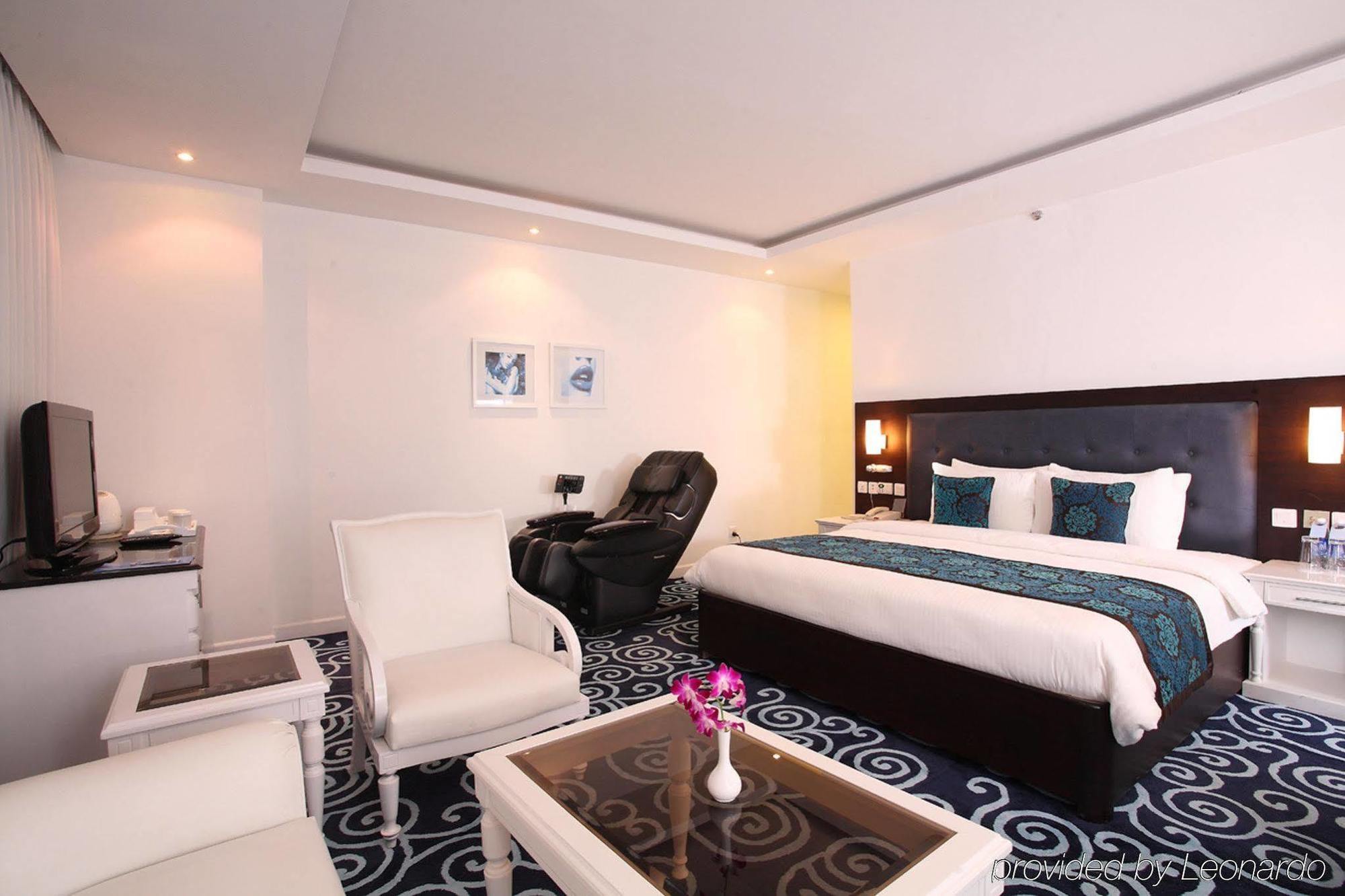 Radisson Blu Kochi Hotel Eksteriør billede Deluxe Room